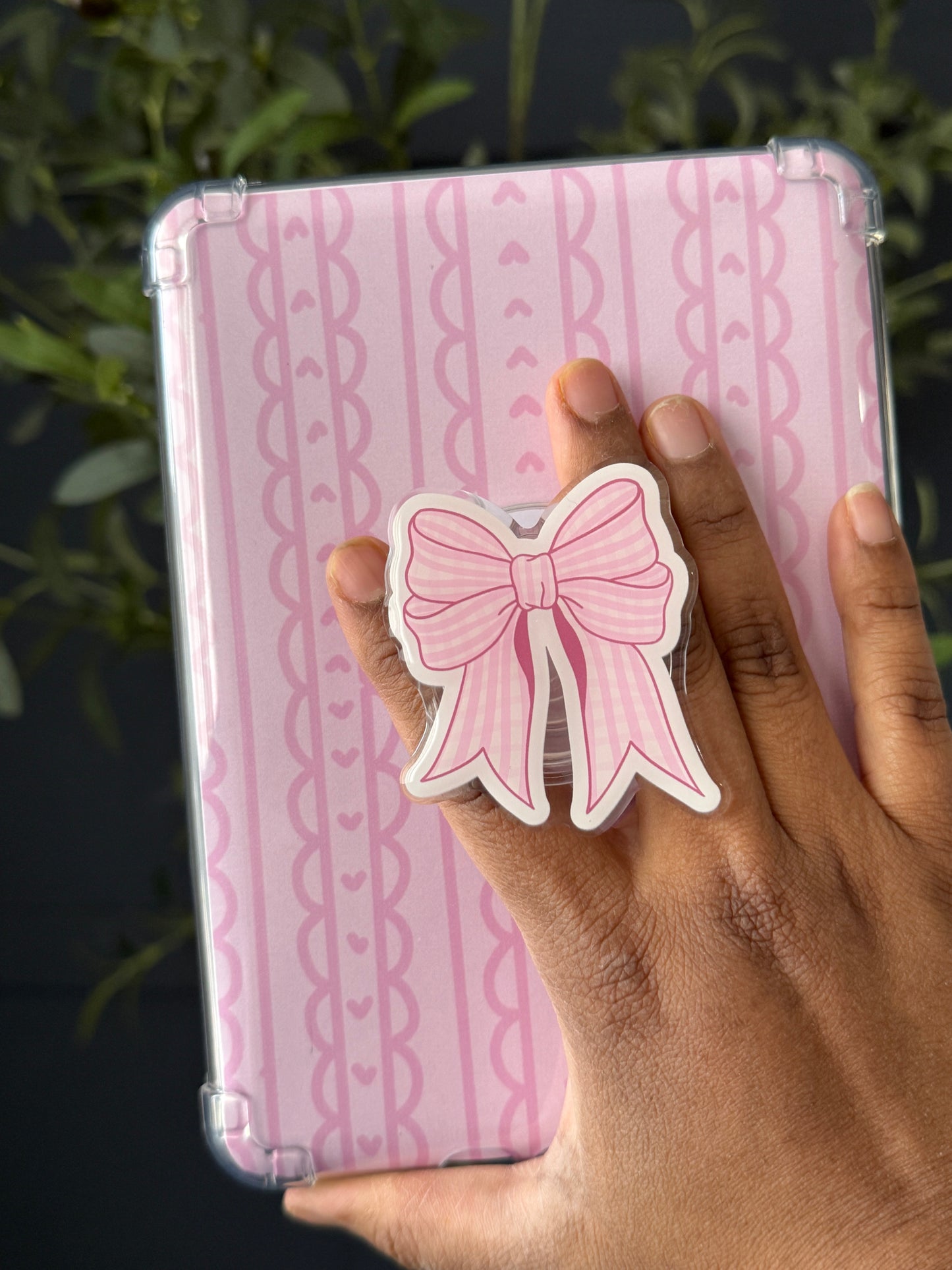 Bow | Magnetic Phone & E-reader Grip | Snap-On | MagSafe Style